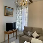 Maison Du Cloitre Couvent Des Carmes Гостевой дом