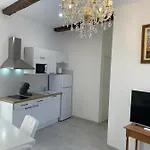 Гостевой дом Maison Du Cloitre Couvent Des Carmes 3*