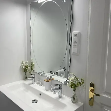 Maison Du Cloitre Couvent Des Carmes Guest house Narbonne