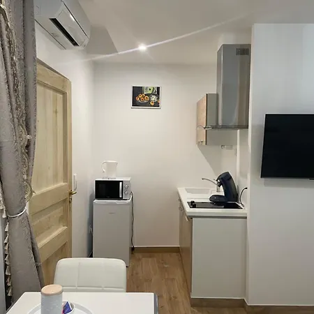 بيت ضيافة Maison Du Cloitre Couvent Des Carmes